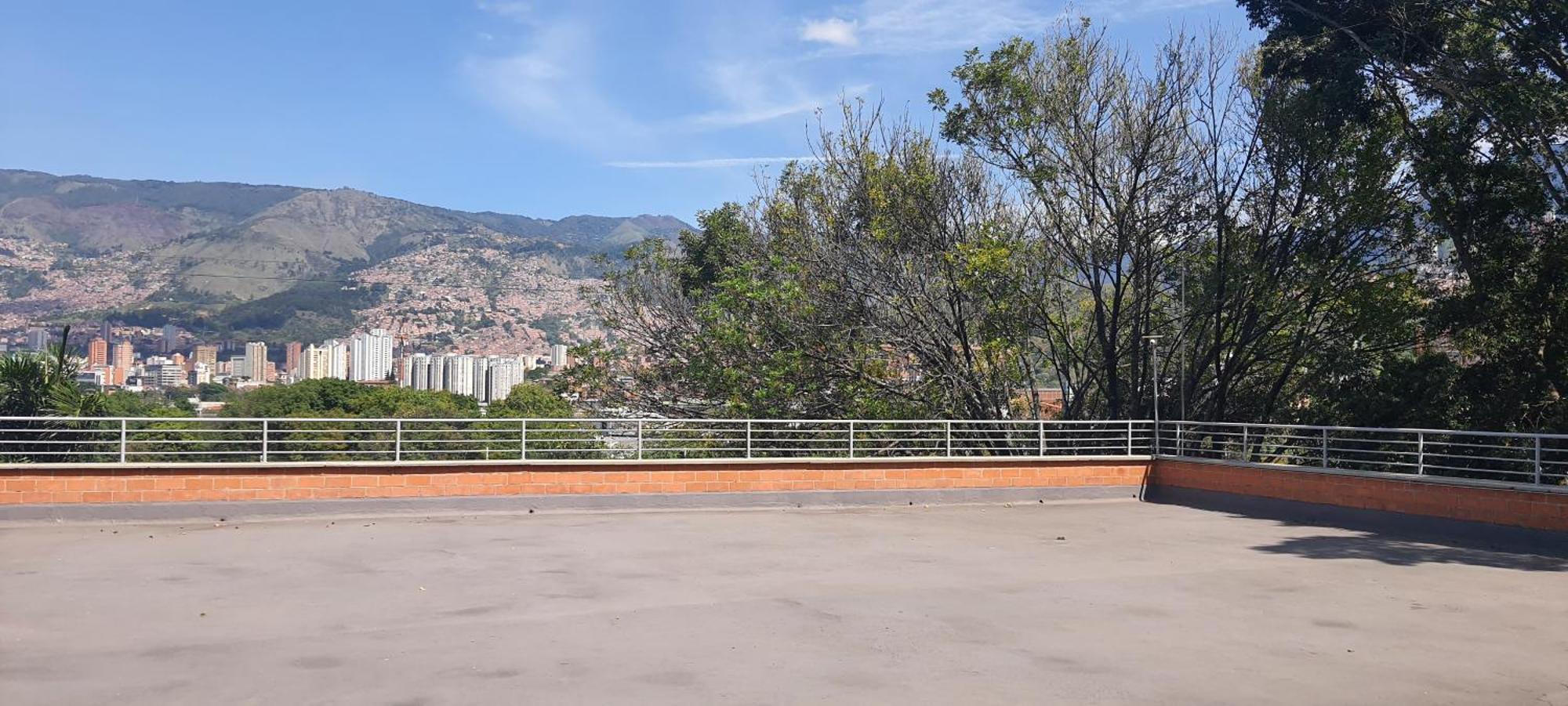 Apartamento Cerca A Plaza Mayor Медельин Экстерьер фото