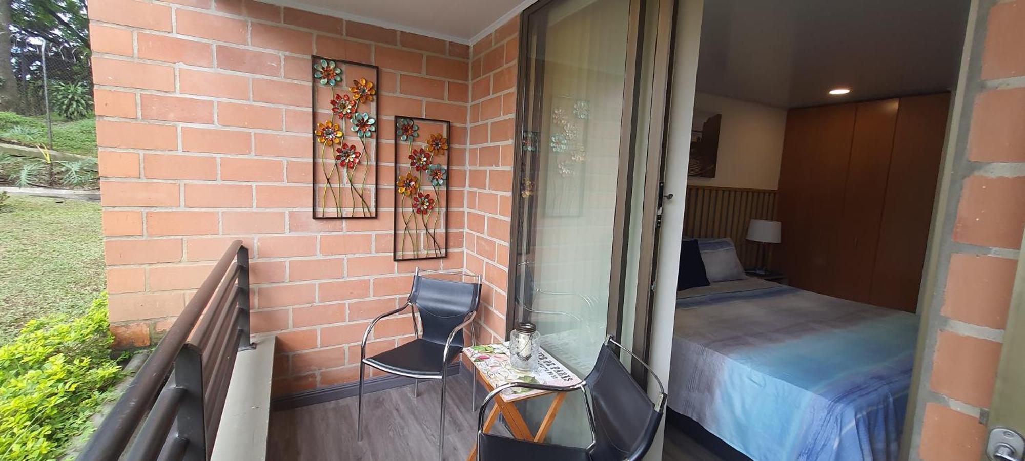 Apartamento Cerca A Plaza Mayor Медельин Экстерьер фото